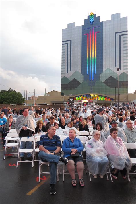 seneca niagara casino concerts|Outdoor Concert Series .